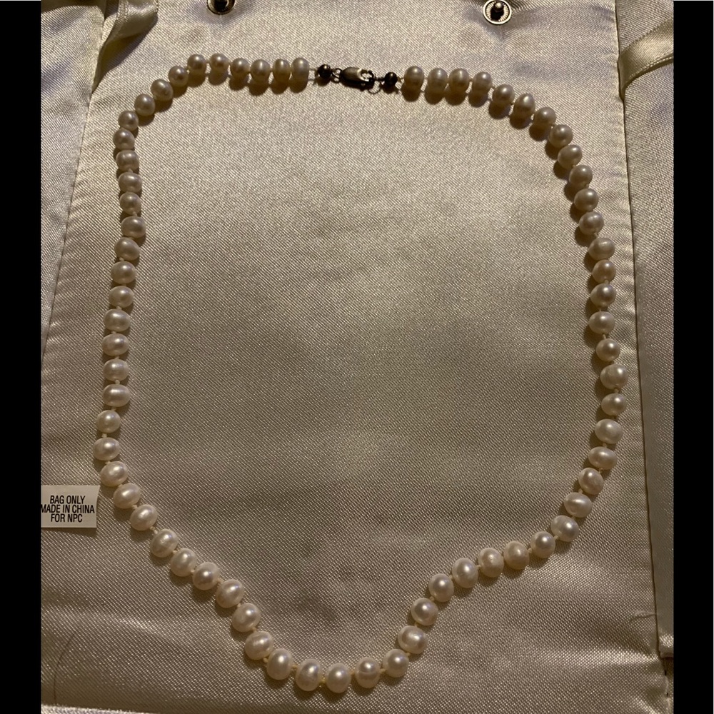 Pearl necklace